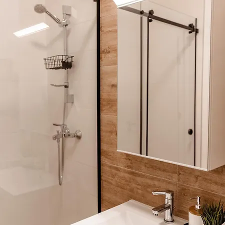 Апартаменты 4 Seasons Cozy